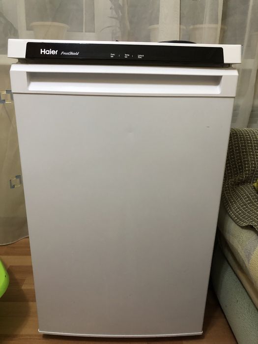 Морозильный шкаф haier hf 82waa белый