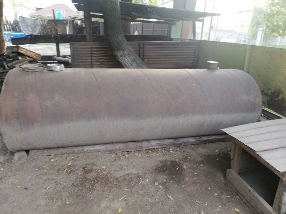 Продам 3.5 куб бочка