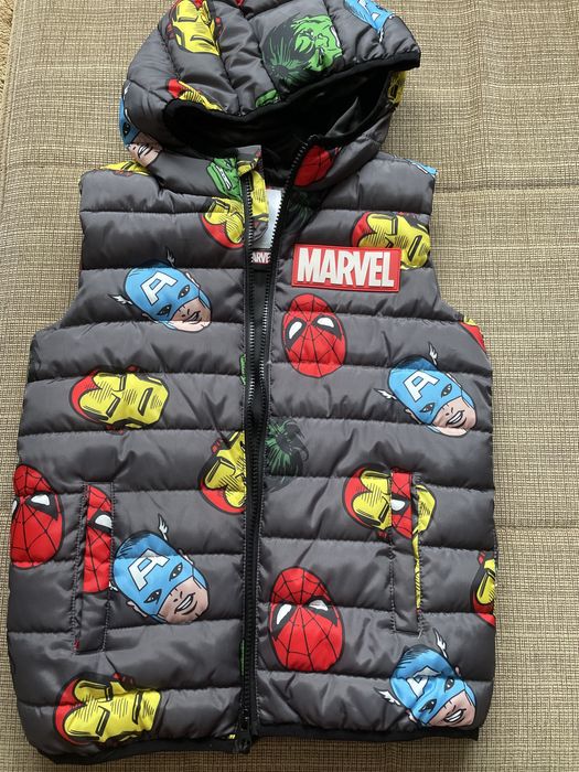 Продавам Детцки дрехи