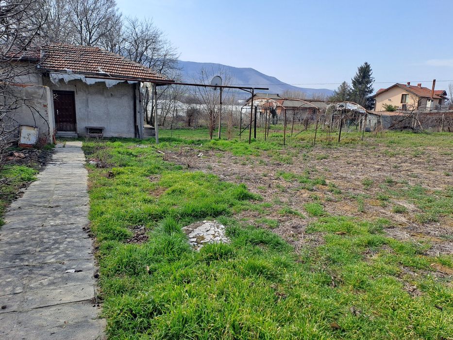 Вила на тихо и спокойно място в с.Огняново обл.Пазарджик