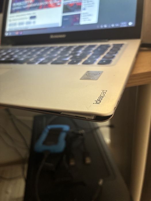 Lenovo IdeaPad 330U Touch - intel i7