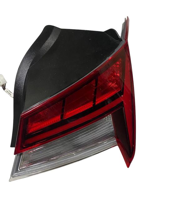 Hyundai Elantra stop fara
