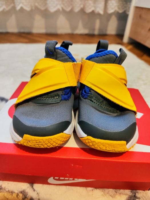 Детски маратонки Nike Flex Advance