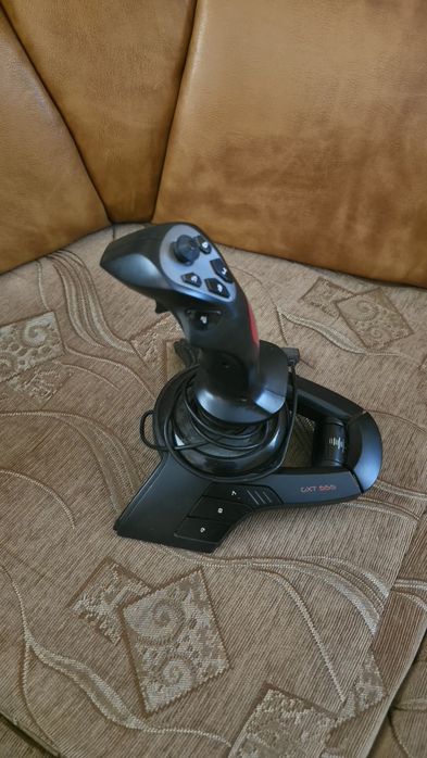 Joystick trust predator gxt555