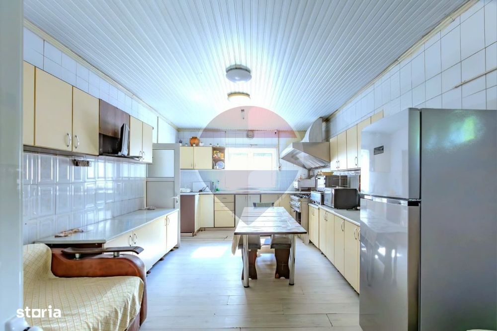 Restaurant și Pensiune/Apartament Onești