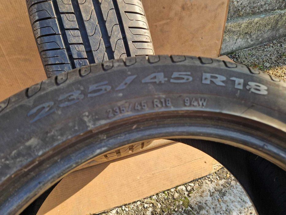 2 Pirelli R18 235/45 Летни гуми  DOT1318