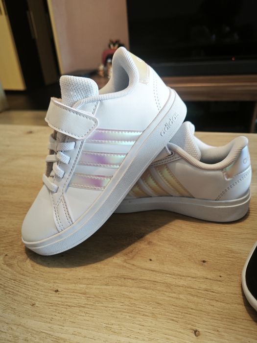 Детски оригинални маратонки Adidas