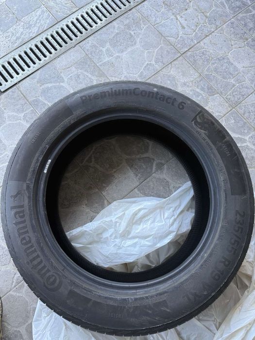 4 бр. 235/55/19 Continental гуми