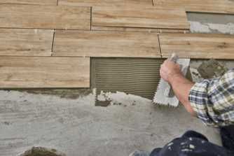 Faiantar , zugrav, renovare montat faianta ,gresie ,sanitare ,meserias