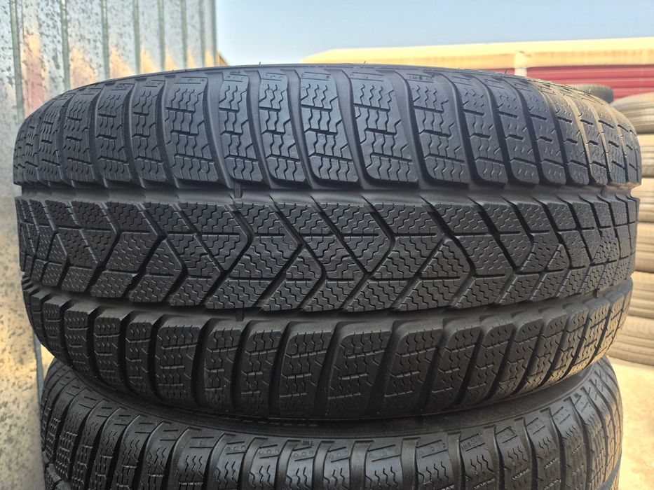 4 Anvelope de IARNA - 245/40/19 98V - PIRELLI Sottozero - NOI - RFT RUN-FLAT - DOT 2016 !