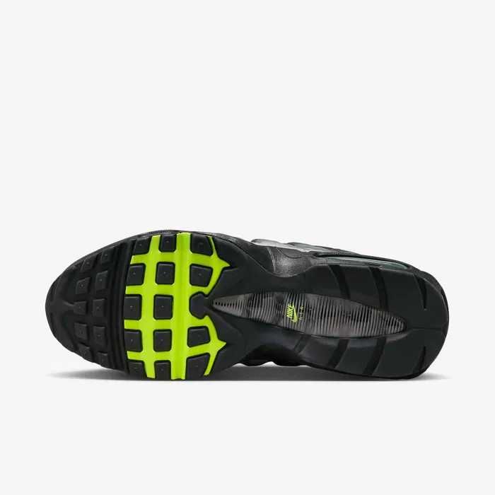 Nike - Air Max 95 номер 38.5 дамски Оригинал Код 5700