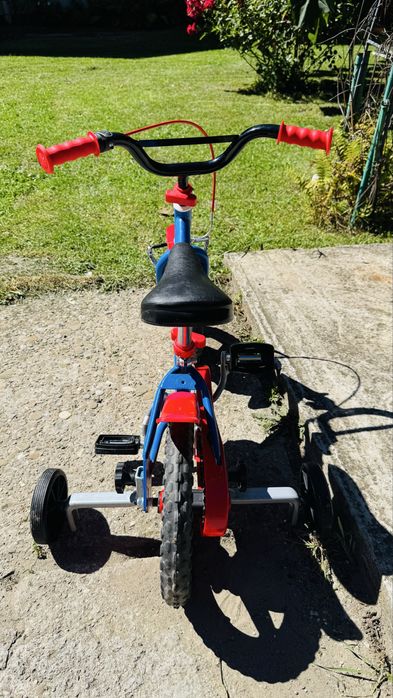 Biicicleta copii cu roti ajutatoare spiderman