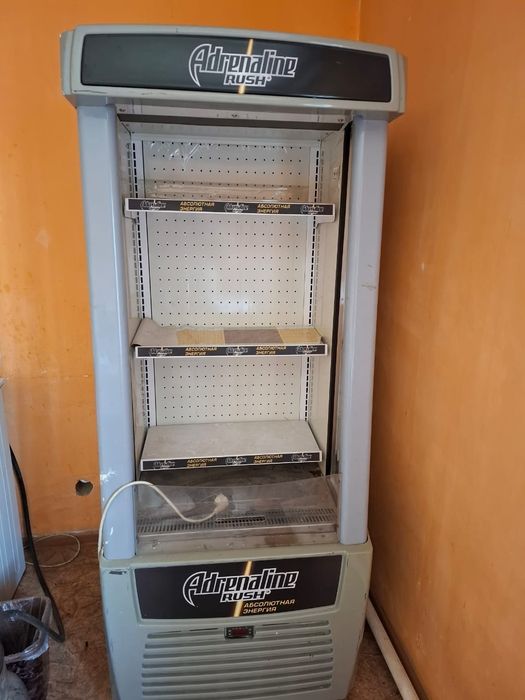 Продам ветринный холодильник