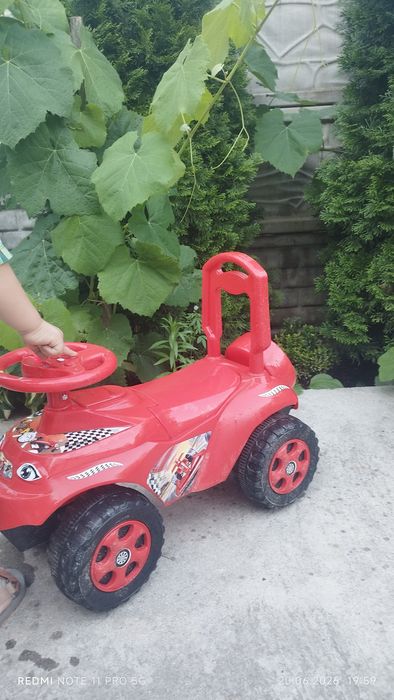 Masinuta copii  rosie