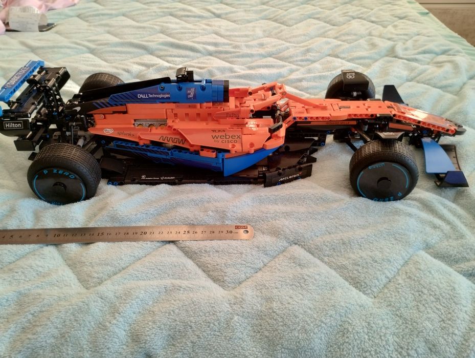 Конструктор McLaren Formula 1 technic 42141