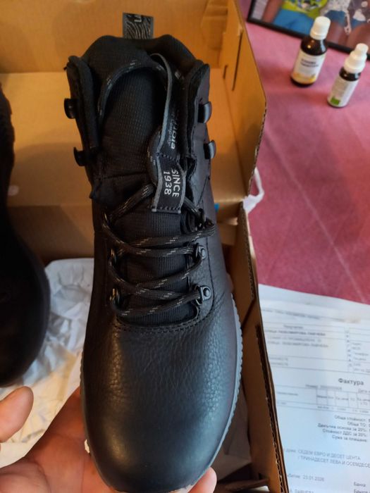 Продавам дамски обувки Колумбия