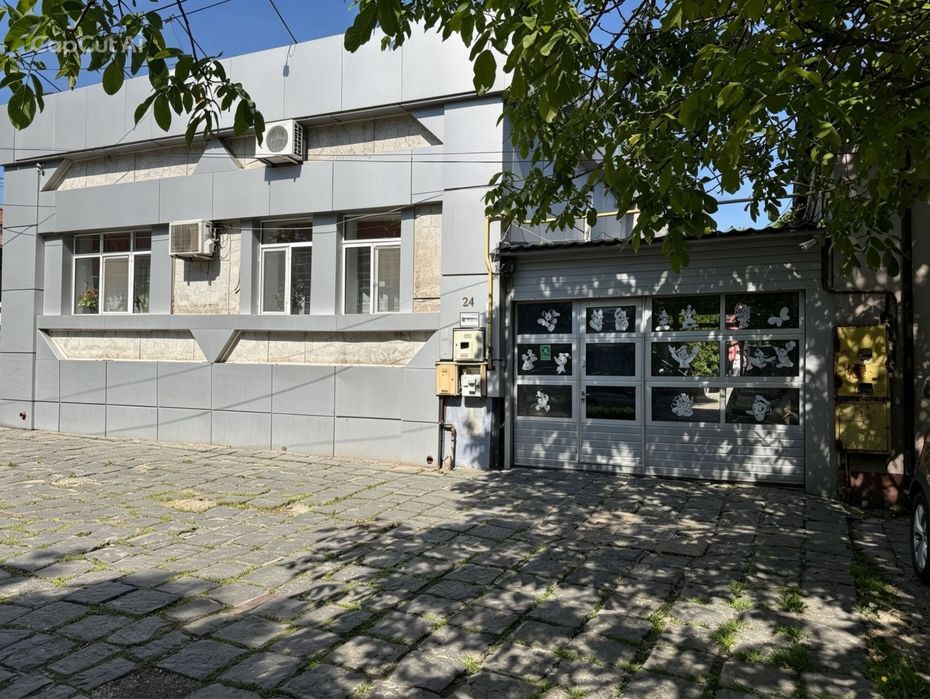 Vand casa centru !!! Zona superba !!!