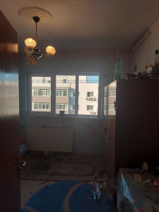 Vand apartament 2 camere