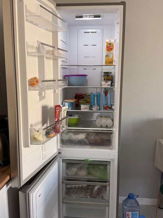 Продам холодильник