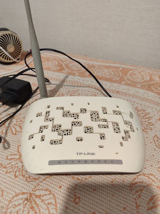 Продам роутер рабочая.