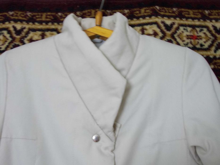 Куртка б.у, размер 48.