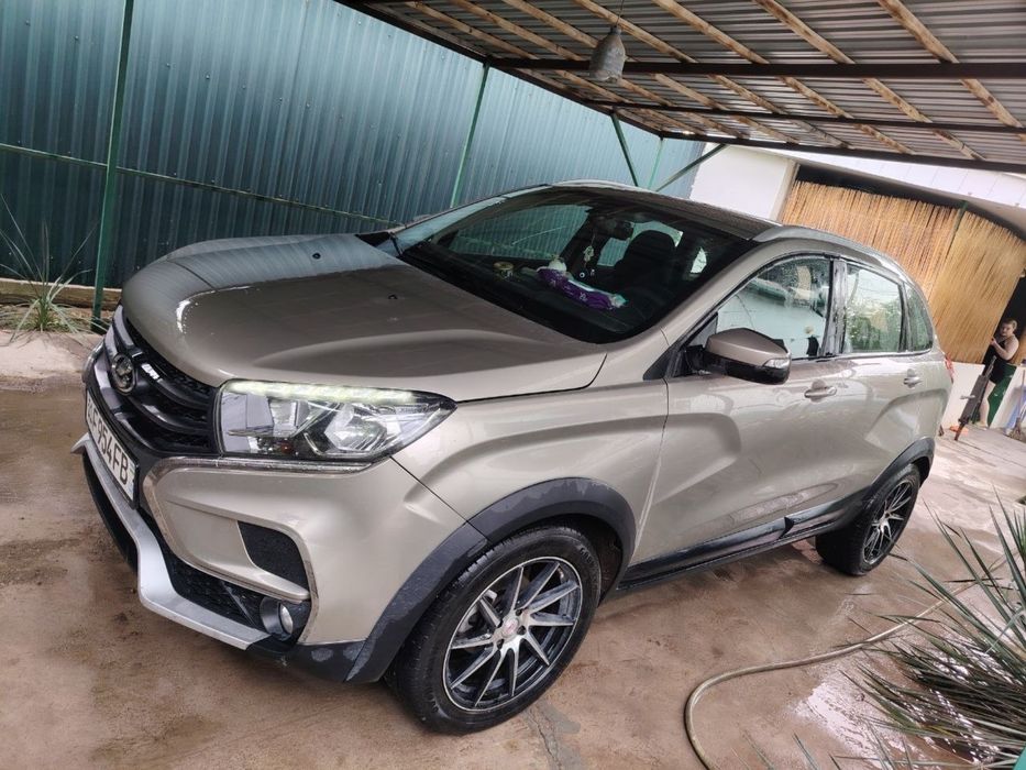 Продается Lada XRay Cross