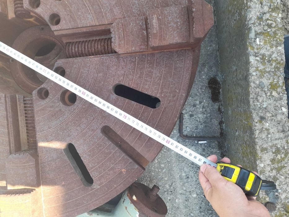 Планшайба ф800 за струг