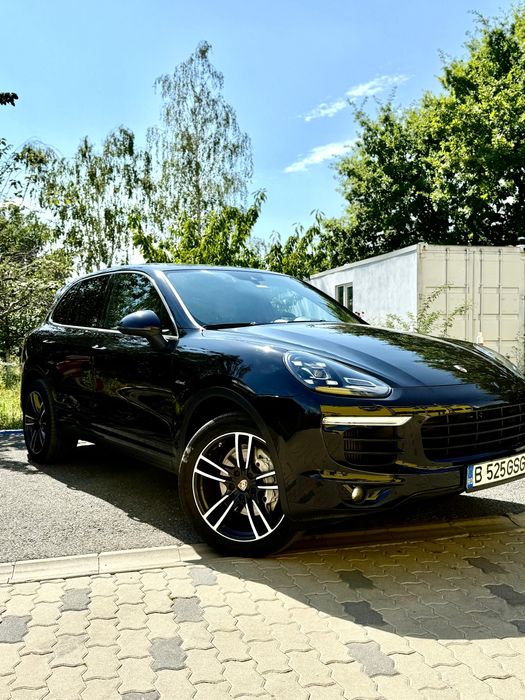 PORSCHE Cayenne 2015