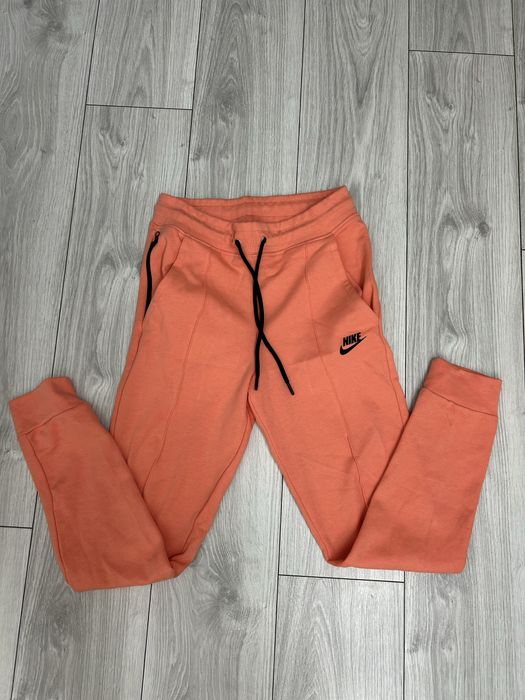 Nike Tech долнище