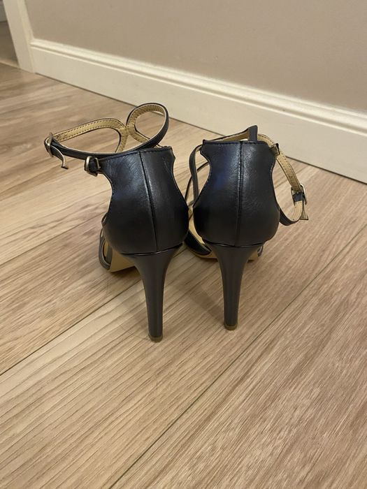 Sandale Gemelii marimea 37 - 10.5 cm toc