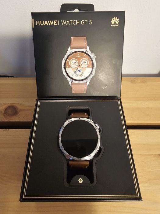 Huawei watch GT5 46MM + cadou curea nouă