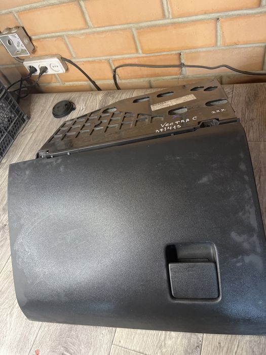 Бардачек Опель Вектра С