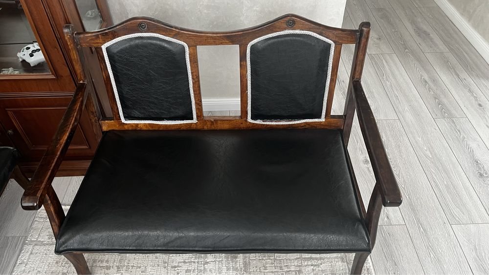 Срочно продается набор кресел