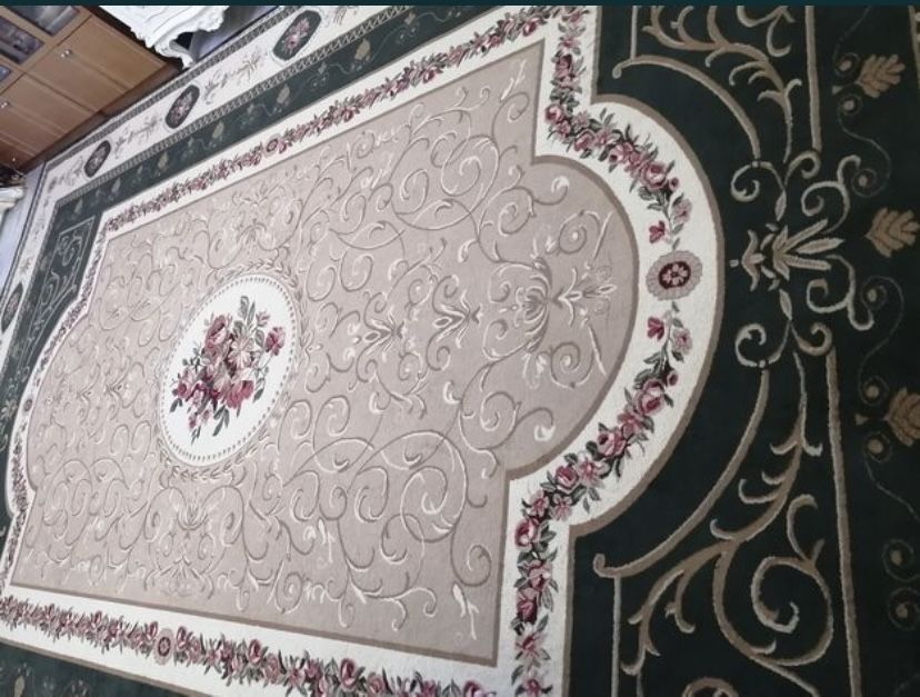 Ковёр в отличном состоянии 6,4