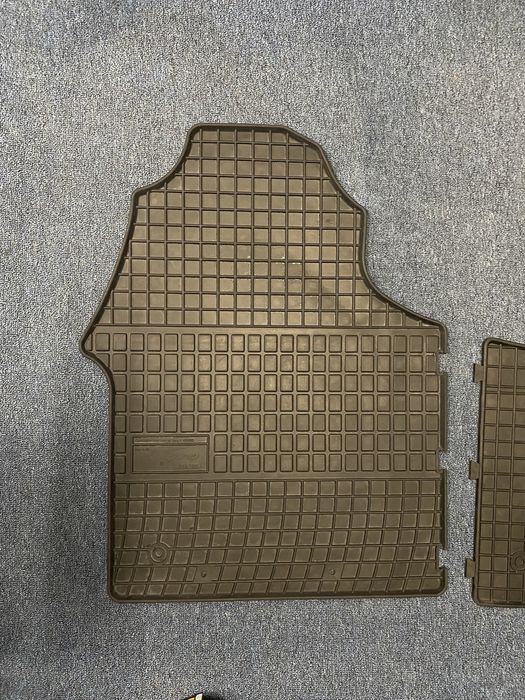 Set Covorase Presuri Auto Cauciuc Negru Mercedes-Benz Sprinter 3 2018+
