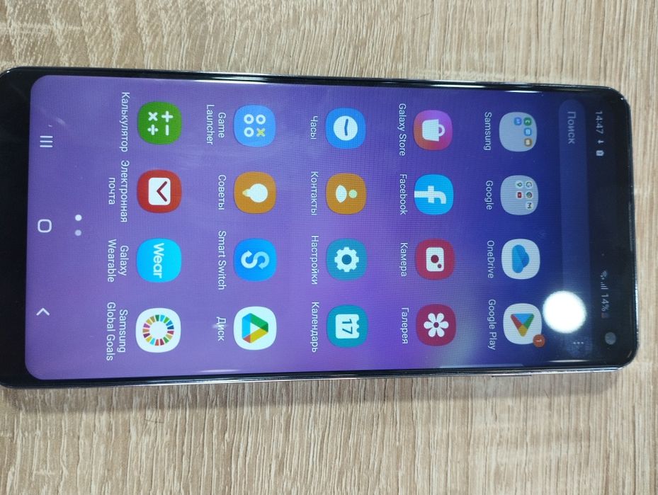 Продам Самсунг с 10