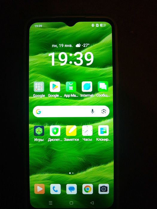 Продам смартфон OPPO A18 4/128 gb