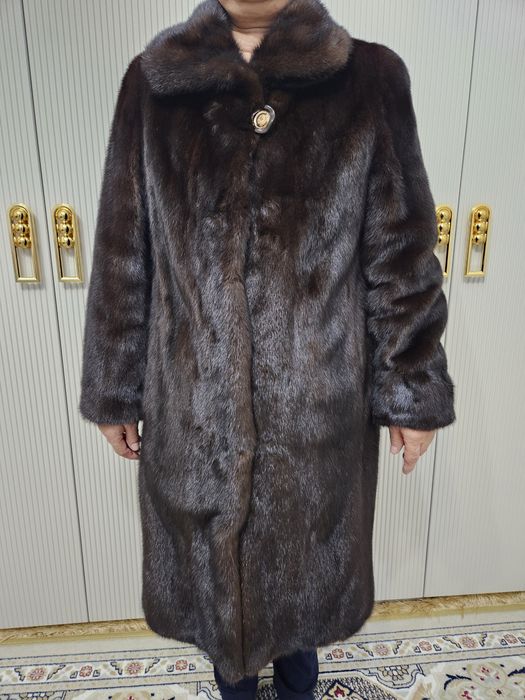 Продам норковую шубу