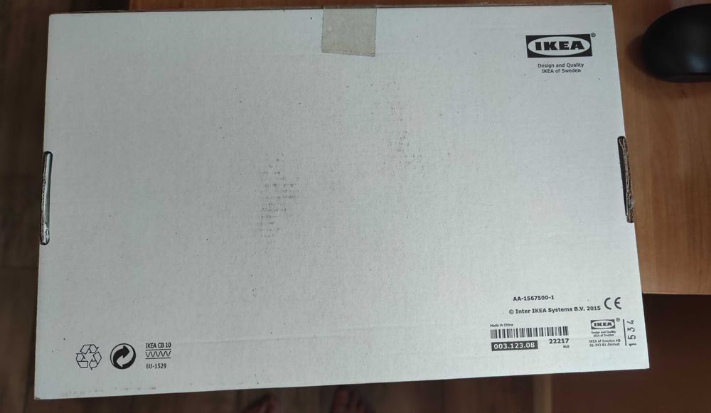 Aplică LED Ikea BLÅVIK cu oglindă, pe baterii, culoare albă. Noua