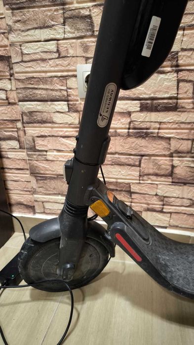 За части или за ремонт - Segway Ninebot Е25Е с допълнителна батерия