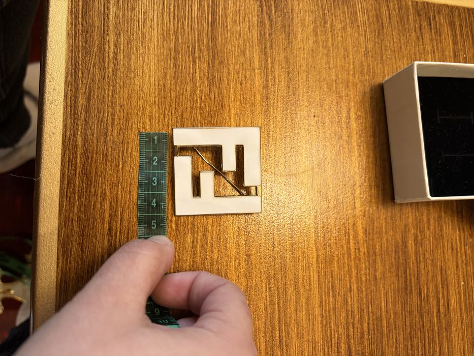 Brosa inscriptionata