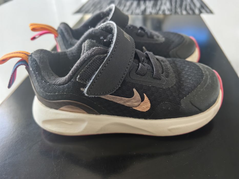 Детски маратонки на Nike