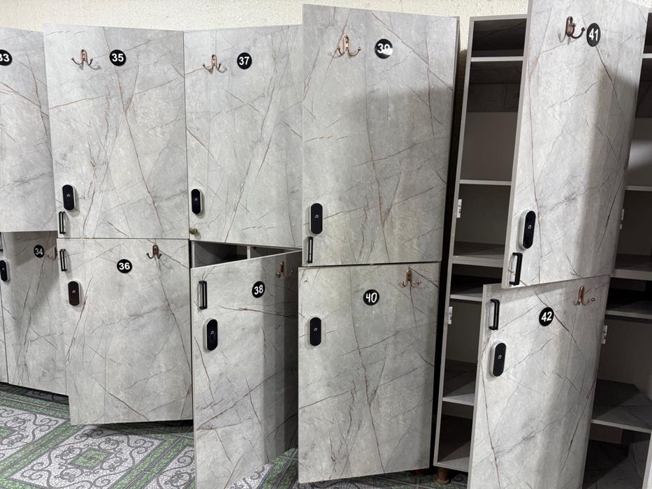 Шкаф серого цвета