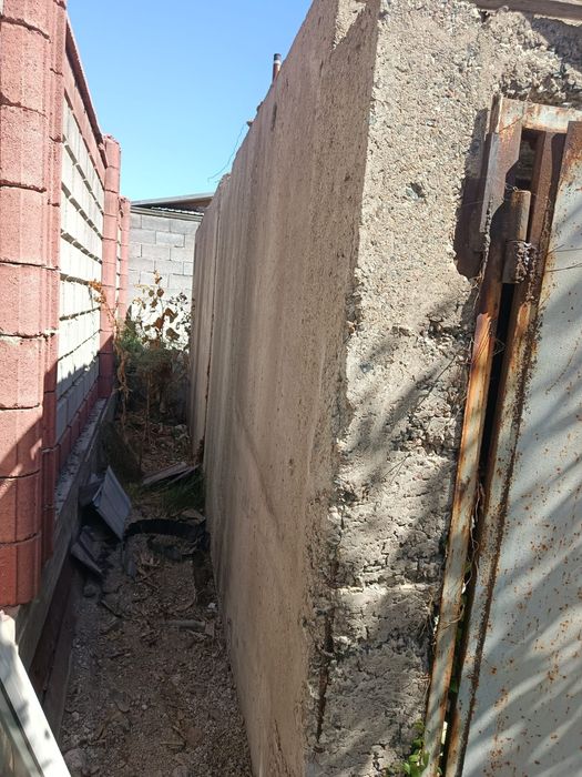 Продам железобетонный гараж