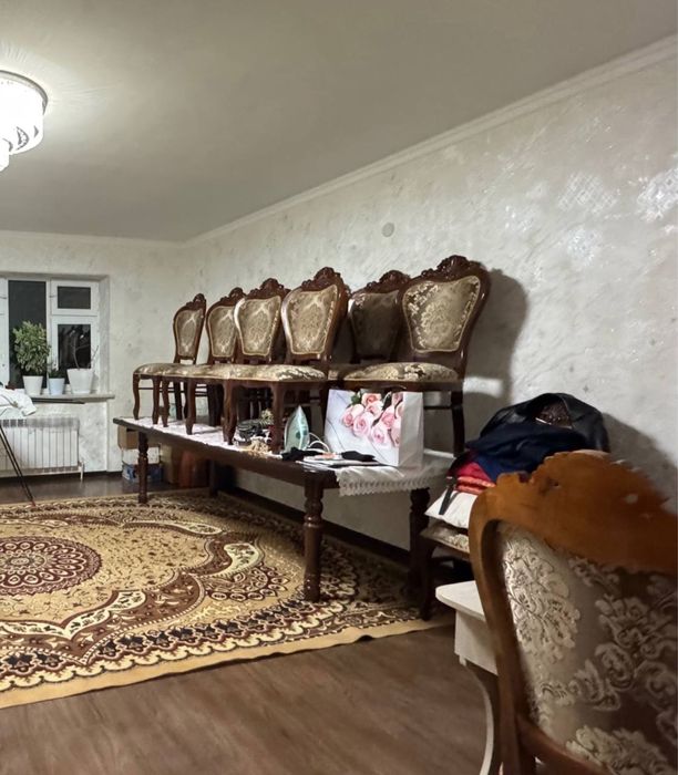 Srochna Stol stul sotiladi 12 talik