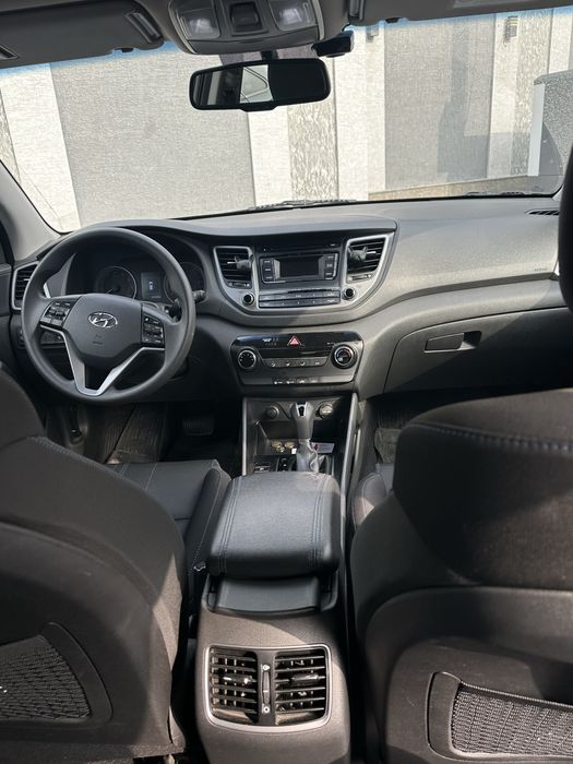 Hyundai Tucson SUV 2016 2 atmosferniy