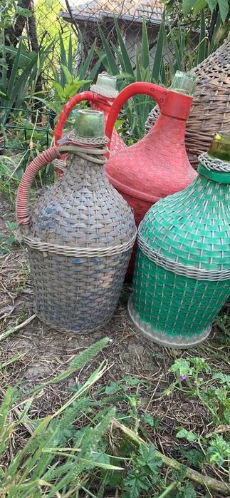 Плетени дамаджани