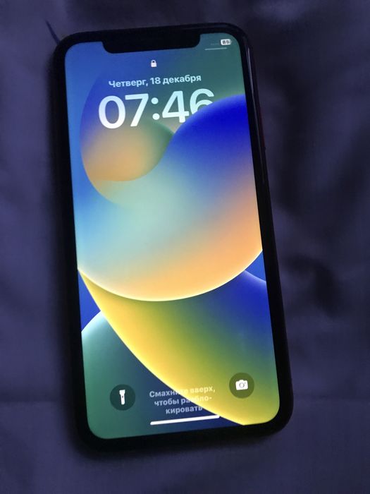 Айфон 11 64 гб  емксть 75 оригинал