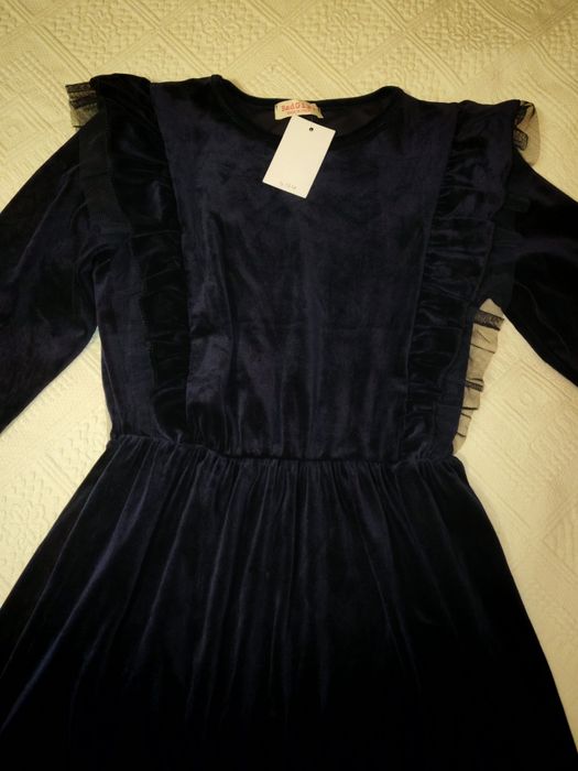 Rochie din catifea de culoare bleomaren varsta 13-14 ani