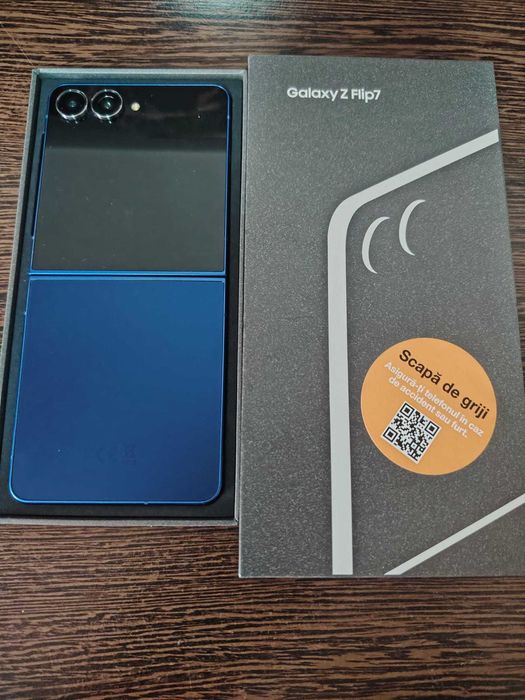 Samsung ZFlip 7  nou